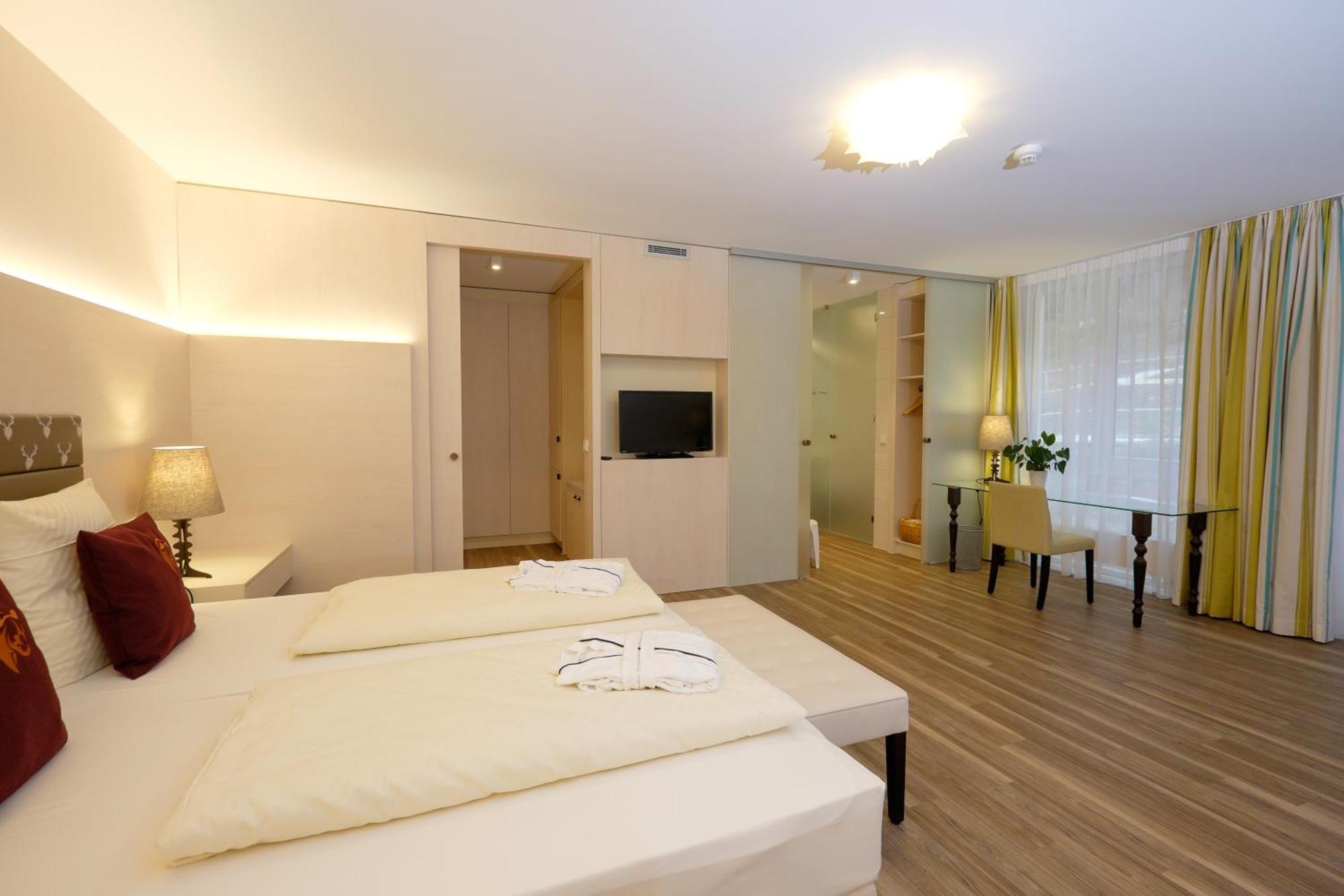 Hotel Baeren Titisee Pokoj fotografie